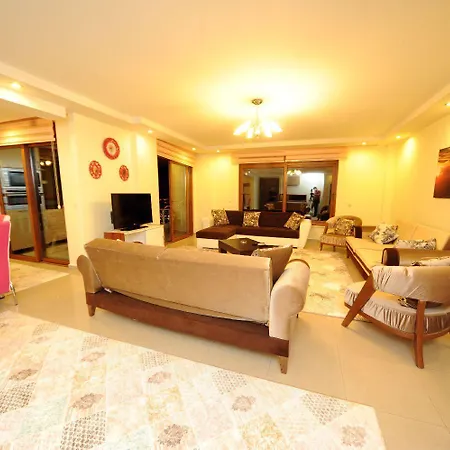 Mona Lisa Ultra Luks, Muhtesem Manzara 4* ألانيا